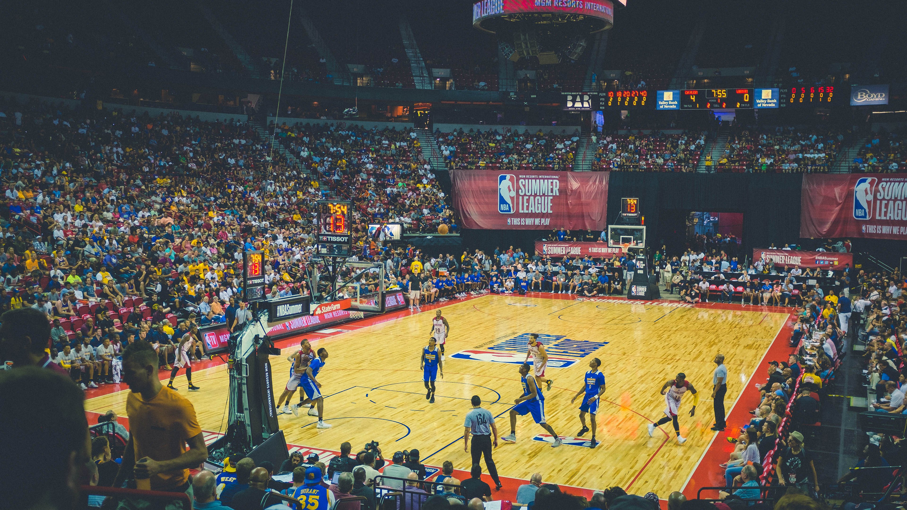 米兰体育app在线下载-40分狂胜！森林狼三节打卡下班，兰德尔纪录超加内特，爱德华兹37分